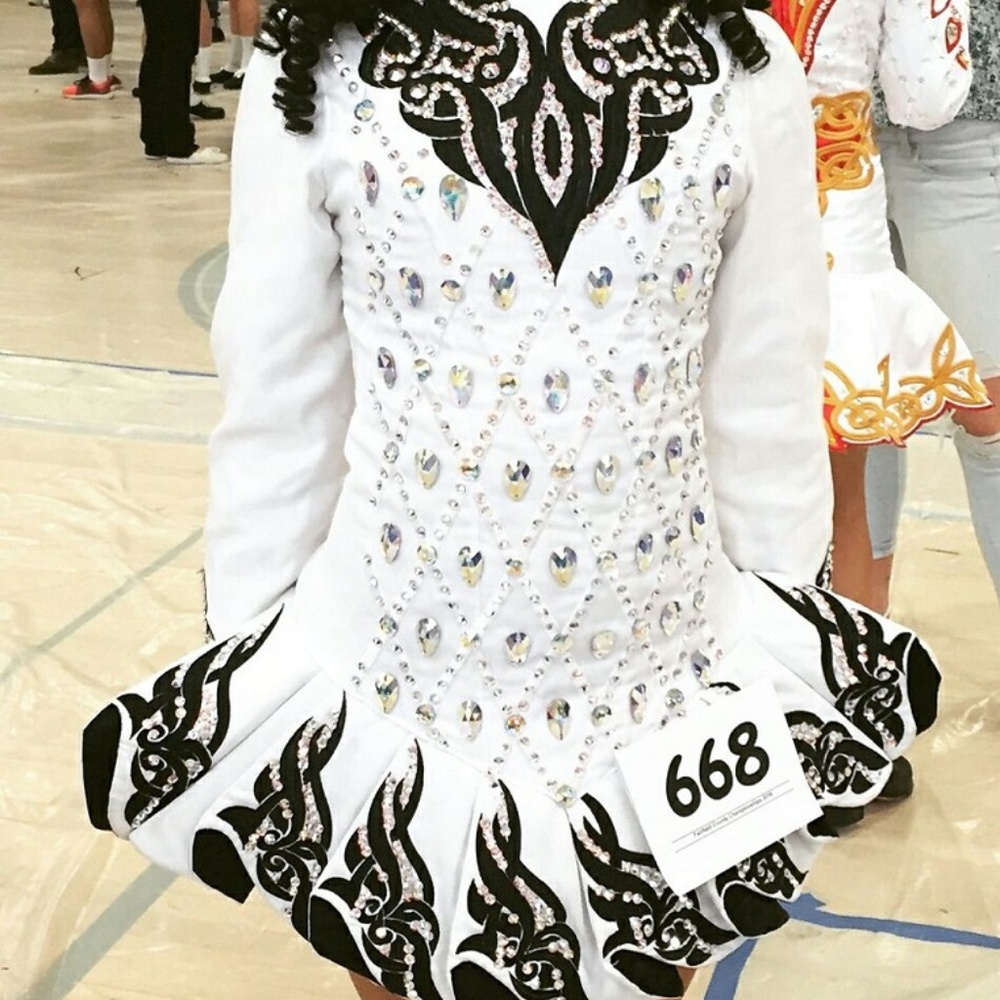 Irish Dance-Stunning Gavin Eire Designs Solo dress